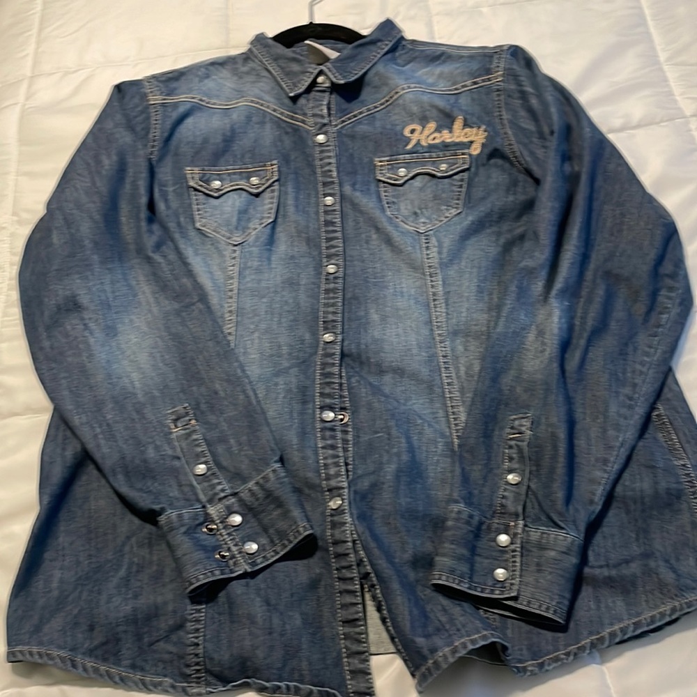 Harley Davidson denim button down shirt long sleeves sz 1W. Embroidered detail